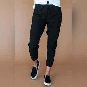 Albion Jetsetter Black Joggers